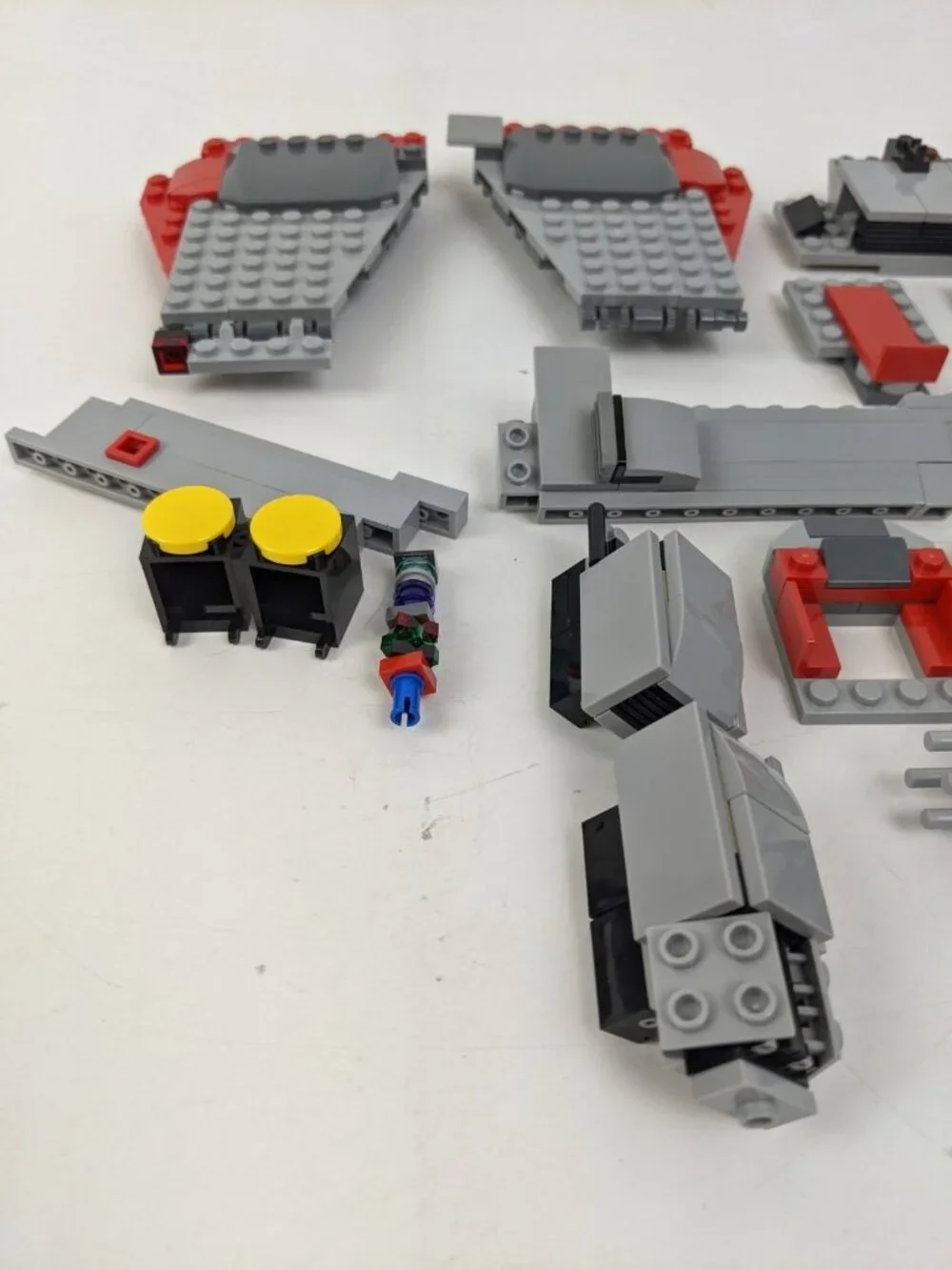 LEGO 76127 Captain Marvel & Skrull Attack w/ Manual NO CAT